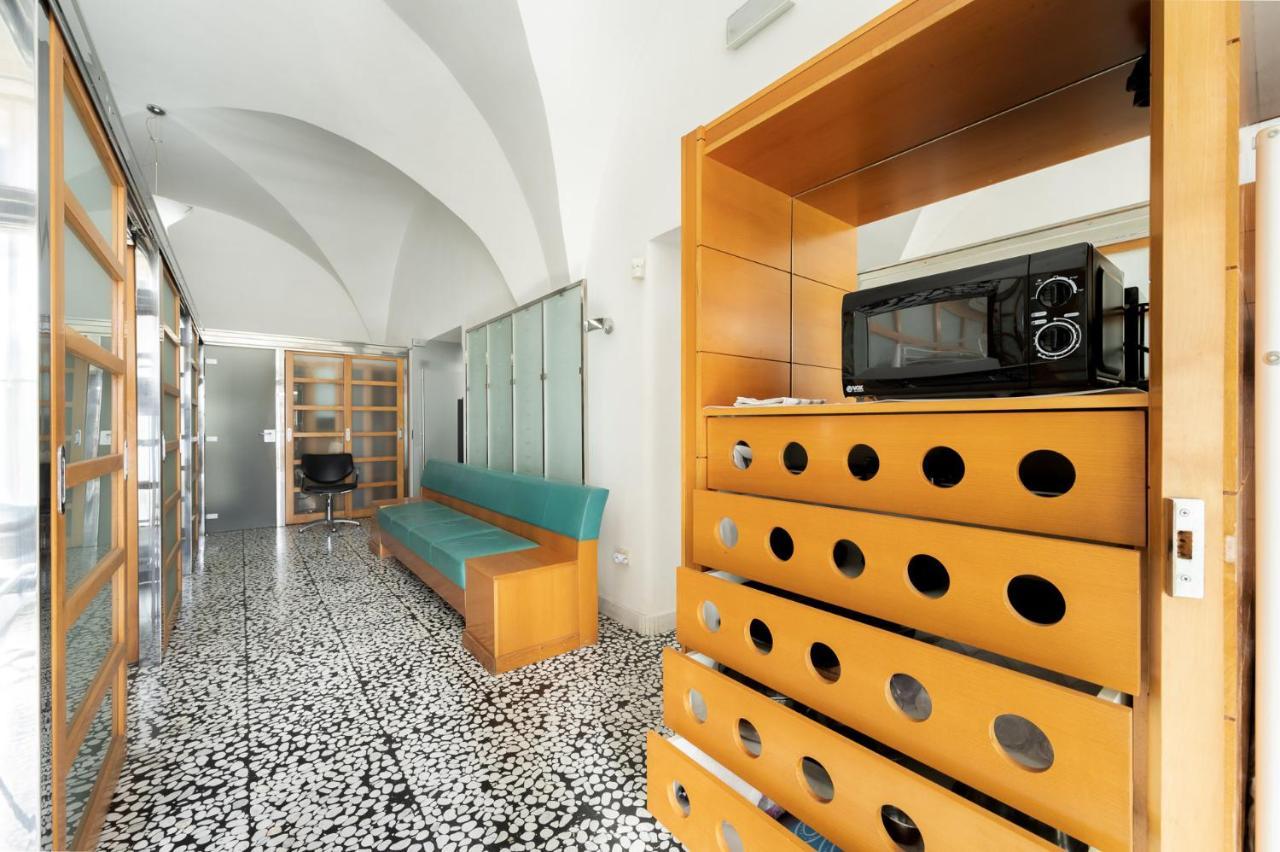 Hostel Hospitality House - H H H Ljubljana Bagian luar foto